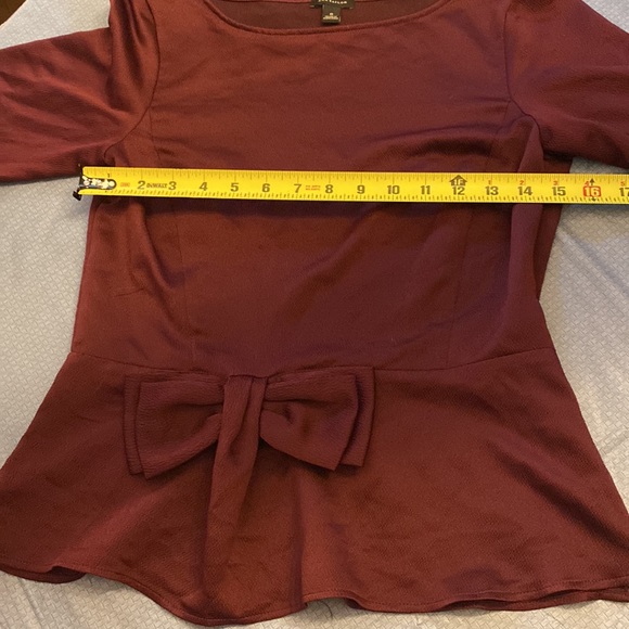 ⭐️ 2/$10 - blouse - Picture 5 of 8